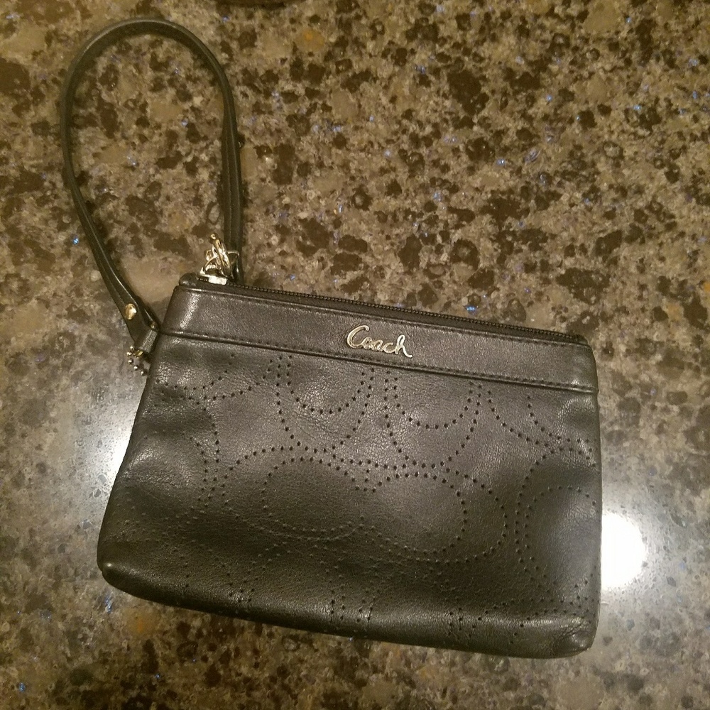 🛍️Black Coach Wristlet